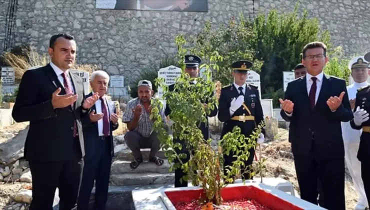 30 Ağustos Zafer Bayramı’nda Finike’deki Şehitlerin Mezarları Ziyaret Edildi